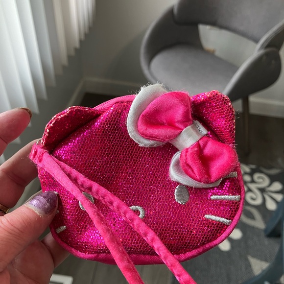 Hello Kitty Pink Sequined Wristlet/Coin Purse - Picture 2 of 7